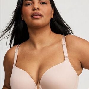 Torrid T-Shirt Front-Close Bra 44C